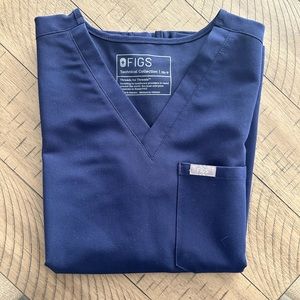 Figs Navy Catarina Scrub Top